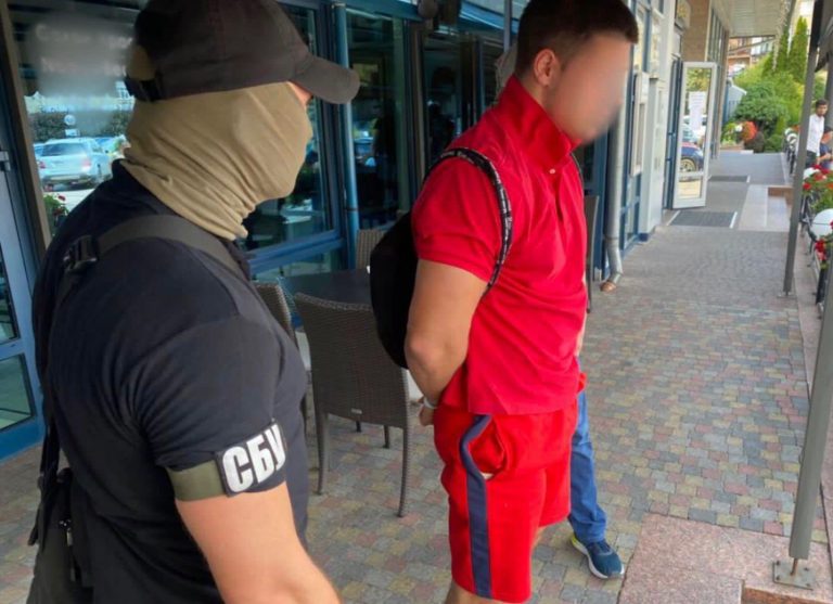 Стали відомі подробиці злочину прикарпатця, який вимагав у чоловіка 10 тисяч доларів (ФОТО)