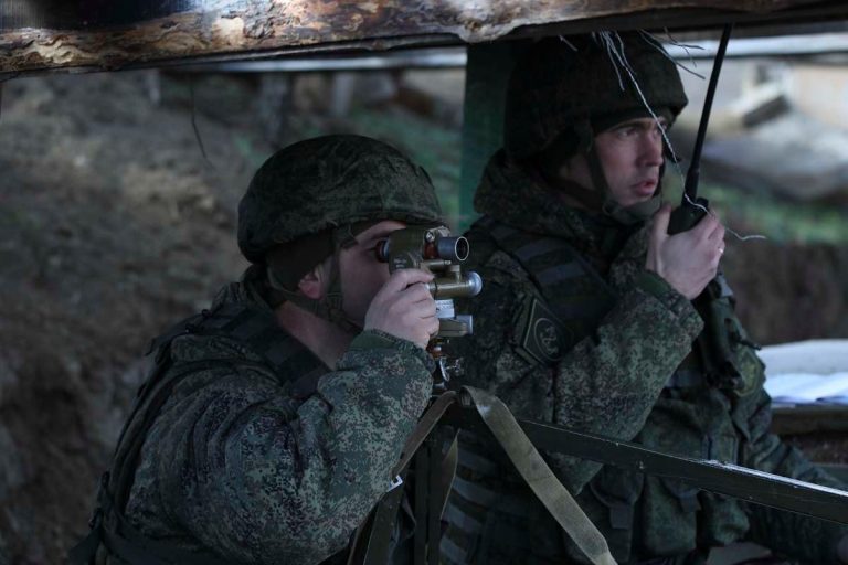 Ховалися від HIMARS: на півдні російські окупанти підірвали власний потяг