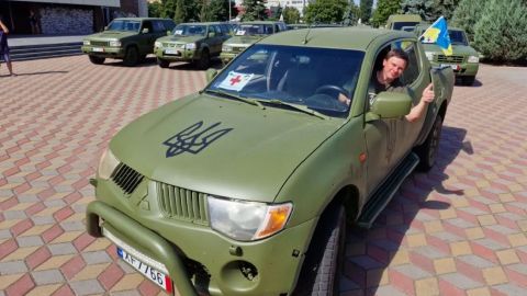 Дмитро Комаров продав свою машину за мільйон гривень, щоб допомогти ЗСУ (ФОТО)