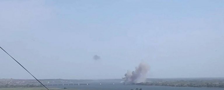 ЗСУ знову вдарили по Антонівському мосту та Чорнобаївці: які наслідки 6 254336 antonivsxkij mist new 960x380 0