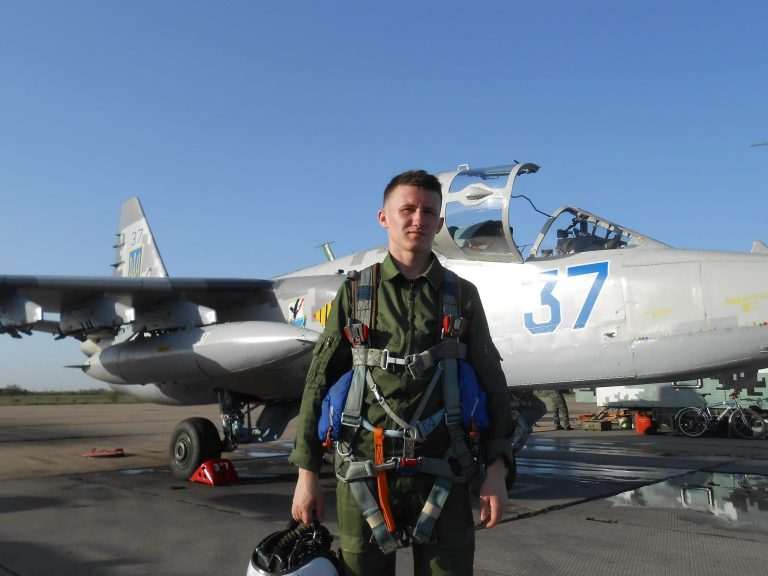 Йому потрібен був тільки літак і побільше ракет: яким був легендарний льотчик Олександр Кукурба