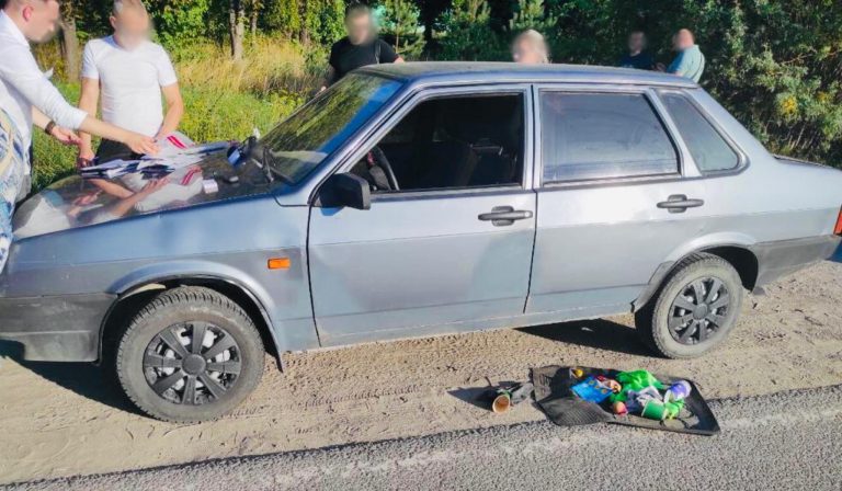 "Гастролерки" з Волині обікрали хату на Прикарпатті: затримали жінок на Львівщині (ФОТО) 9 "Гастролерки" з Волині обікрали хату на Прикарпатті: затримали жінок на Львівщині (ФОТО)