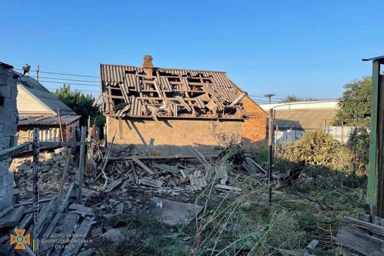 Окупанти з "Градів" та "Ураганів" обстріляли два райони Дніпропетровщини (ФОТО)