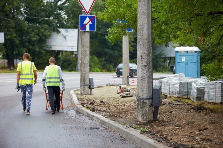 У Франківську капітально оновлюють тротуари на вулиці Галицькій (ФОТО) 4 298691461 624147719281488 3367529624354994063 n