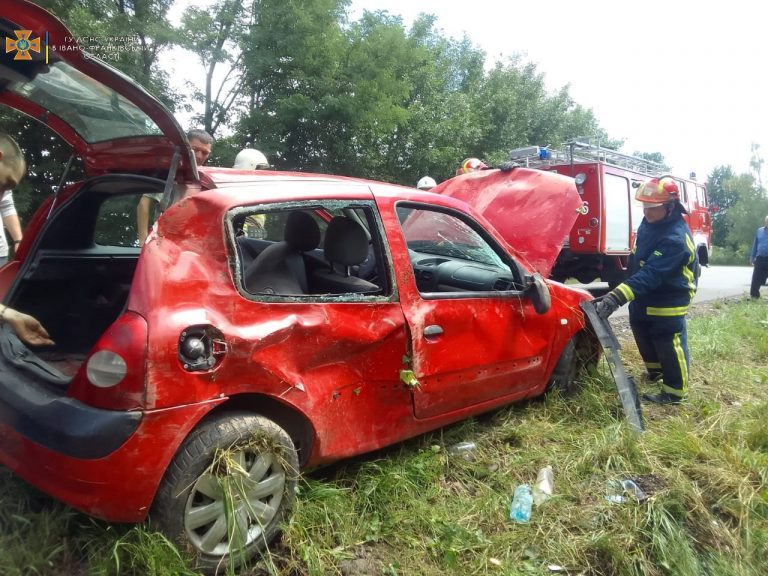 Карколомна ДТП у Калуші: подробиці від ДСНС (ФОТОФАКТ) 9 298719883 374392068183496 138309424983870417 n
