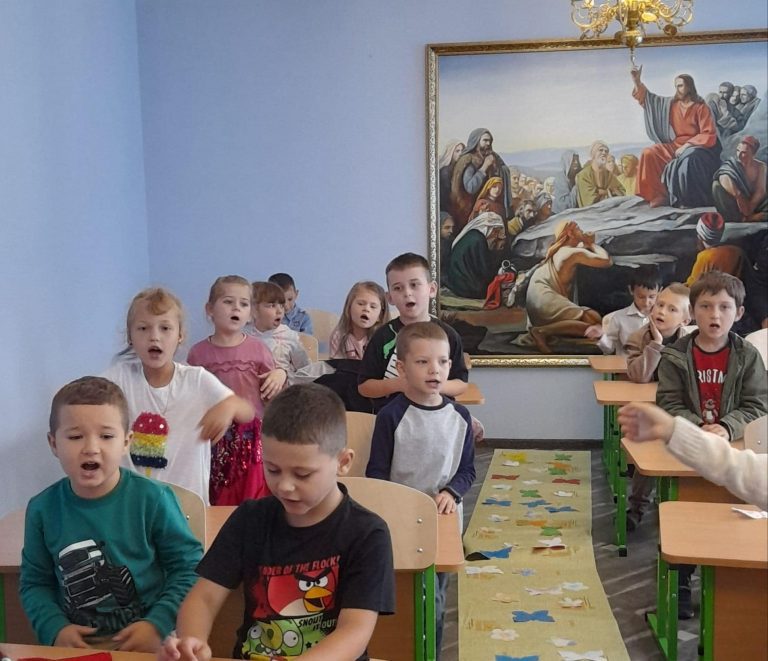 У Тлумачі готують дітей до Першої Сповіді та Урочистого Причастя