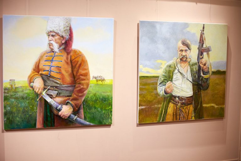"Україна: від війни до миру": у Франківську запрошують на патріотичну виставку (ФОТО) 12 300939544 632949871734606 5314052172839933309 n