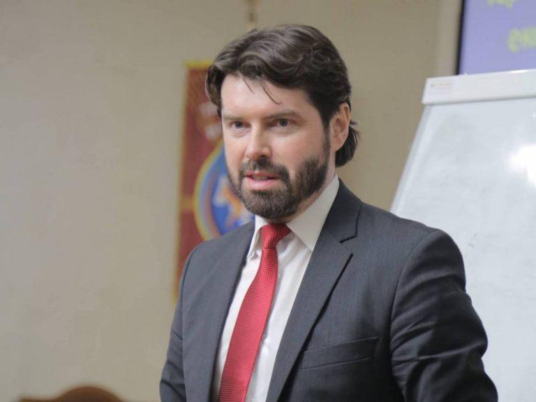 Чи повернеться курс долара на довоєнний рівень