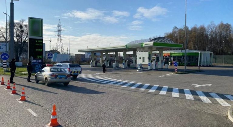 Хотів до в'язниці: тернополянин на другий день війни "замінував" АЗС 5 5c0cf9dfb14bd55b79a371a5be703e83 w960