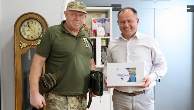 Коломийська тероборона отримала 11 планшетів (ФОТО) 6 FB IMG 1659968438679