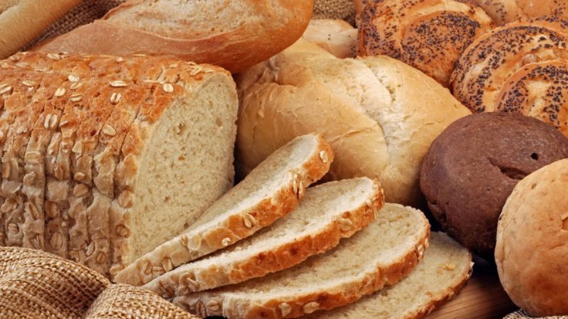 Як продовжити свіжість хліба, не заморожуючи його