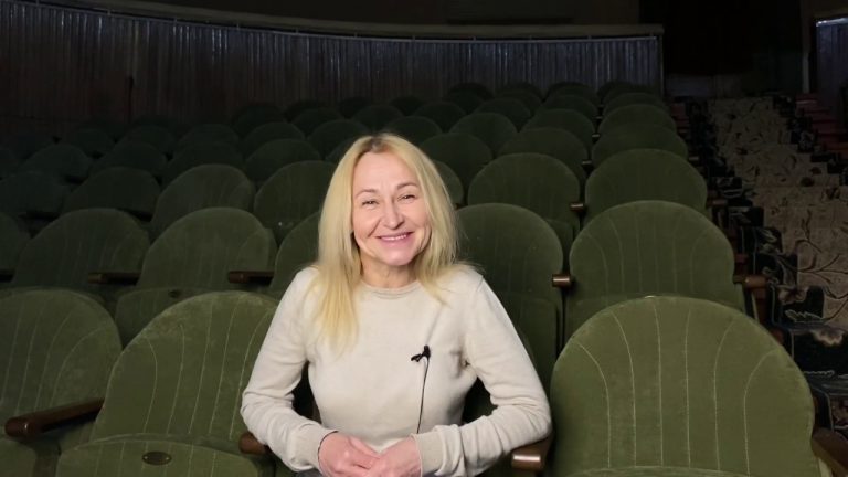 Народна артистка України зрадила Україну: окупанти дали їй дві посади (ФОТО) 5 maxresdefault 7