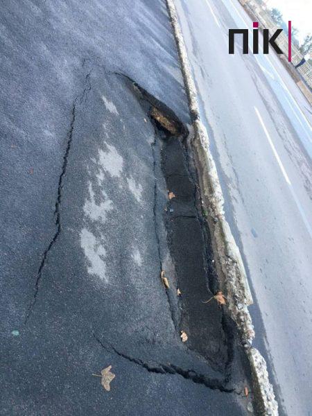 У Франківську на залізничному мості провалився асфальт (ФОТОФАКТ) 4 photo 2022 08 17 20 36 28 scaled