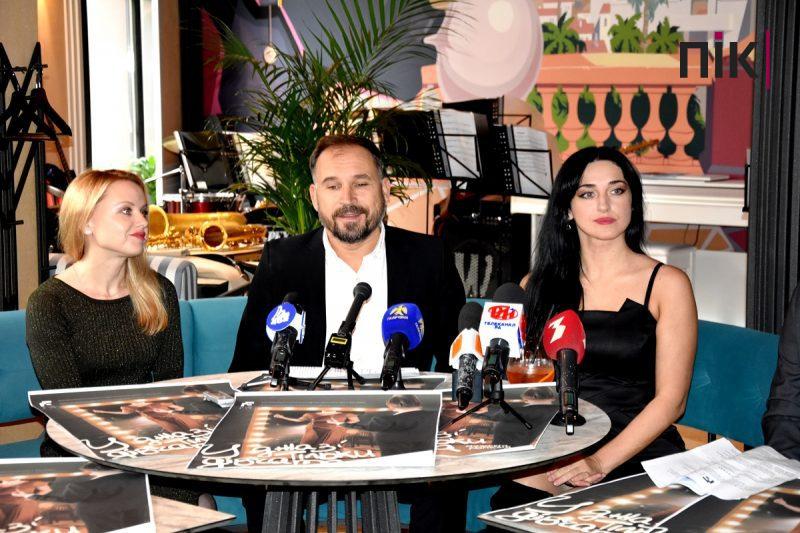 "У джазі тільки дівчата": чим вразить нова вистава Франківського драмтеатру (ФОТО, ВІДЕО) 3 3 4 scaled