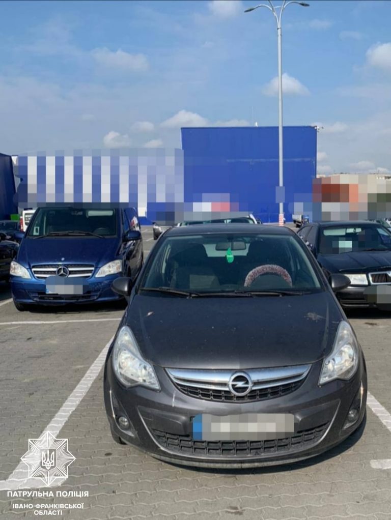 У Франківську чоловік забув, де припаркувався і викликав поліцію