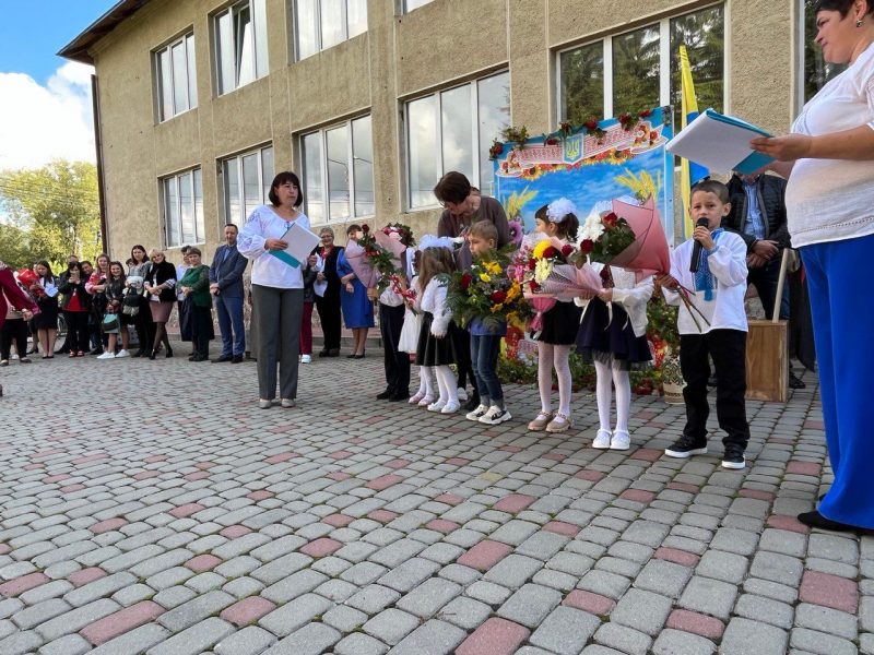 У Ворохті повідомили, як розпочався новий навчальний рік (ФОТО)