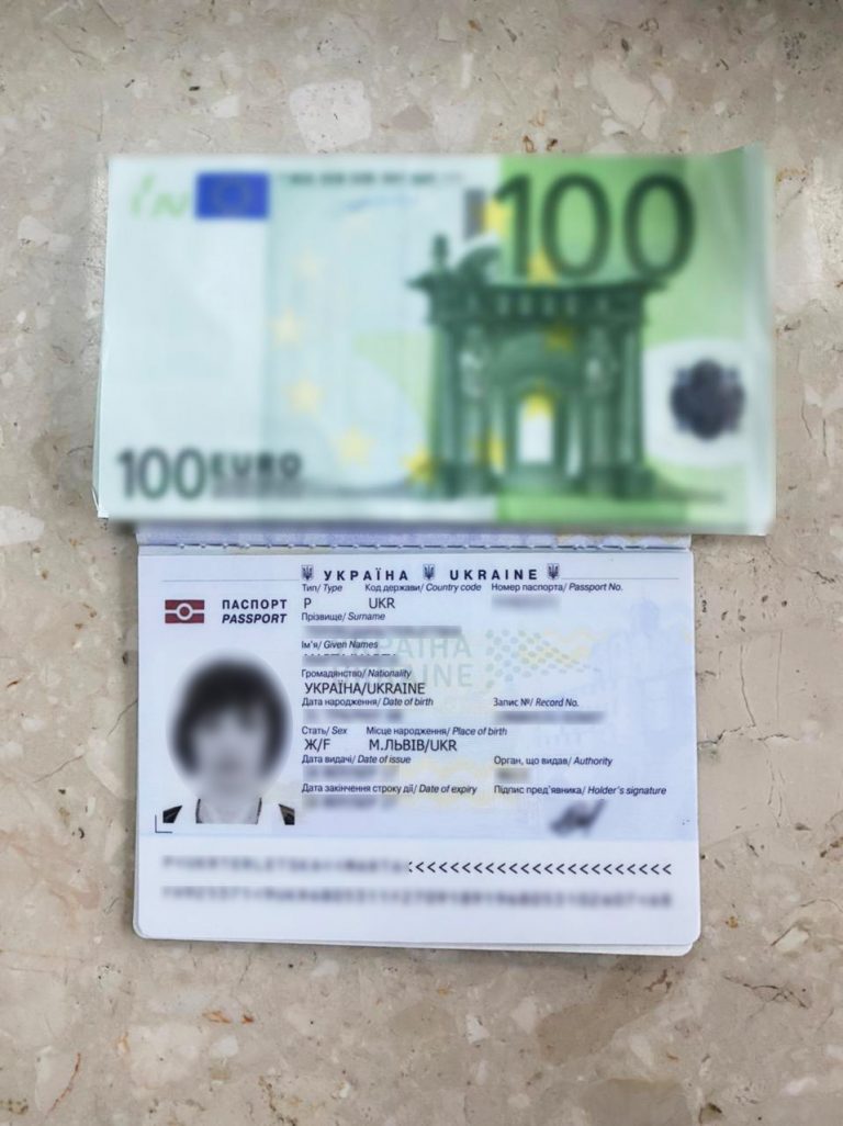 На Львівщині мама намагалася домовитися за пропуск "сина-студента" за кордон 2 На Львівщині мама намагалася домовитися за пропуск "сина-студента" за кордон