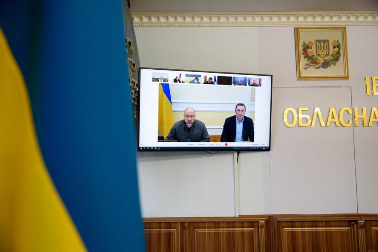Наскільки Прикарпаття готове до зими: Денис Шмигаль провів нараду з керівниками областей (ФОТО) 11 309302621 205768191793407 6310822986227651239 n