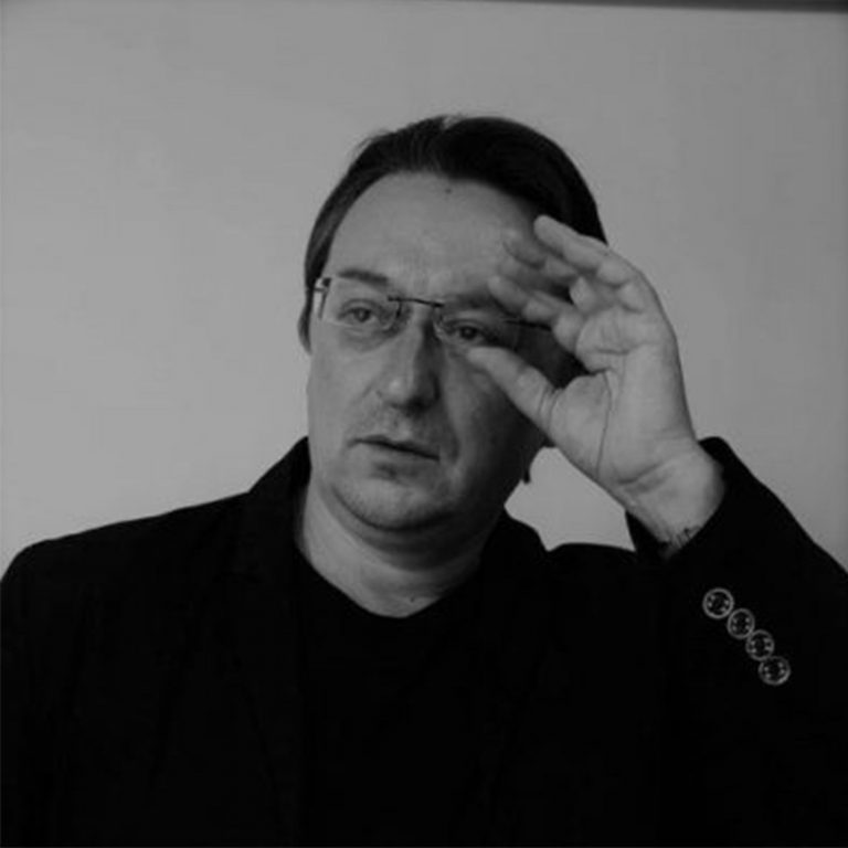 Трагічна звістка: помер журналіст, театральний і кінокритик Олег Вергеліс 10 309995198 3233387046978158 55837537359389040 n