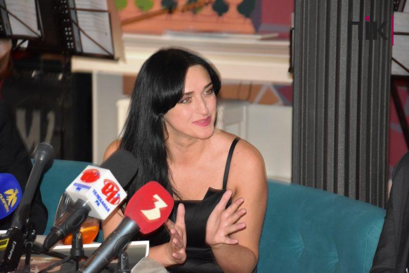 "У джазі тільки дівчата": чим вразить нова вистава Франківського драмтеатру (ФОТО, ВІДЕО) 5 5 1 scaled