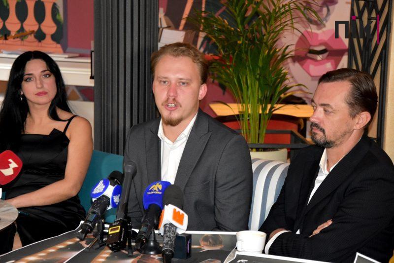 "У джазі тільки дівчата": чим вразить нова вистава Франківського драмтеатру (ФОТО, ВІДЕО) 6 5 2 scaled