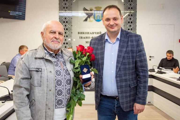 Відомий франківський скульптор отримав нагороду «Міць і гордість міста» (ФОТО) 5 FB IMG 1663261991509