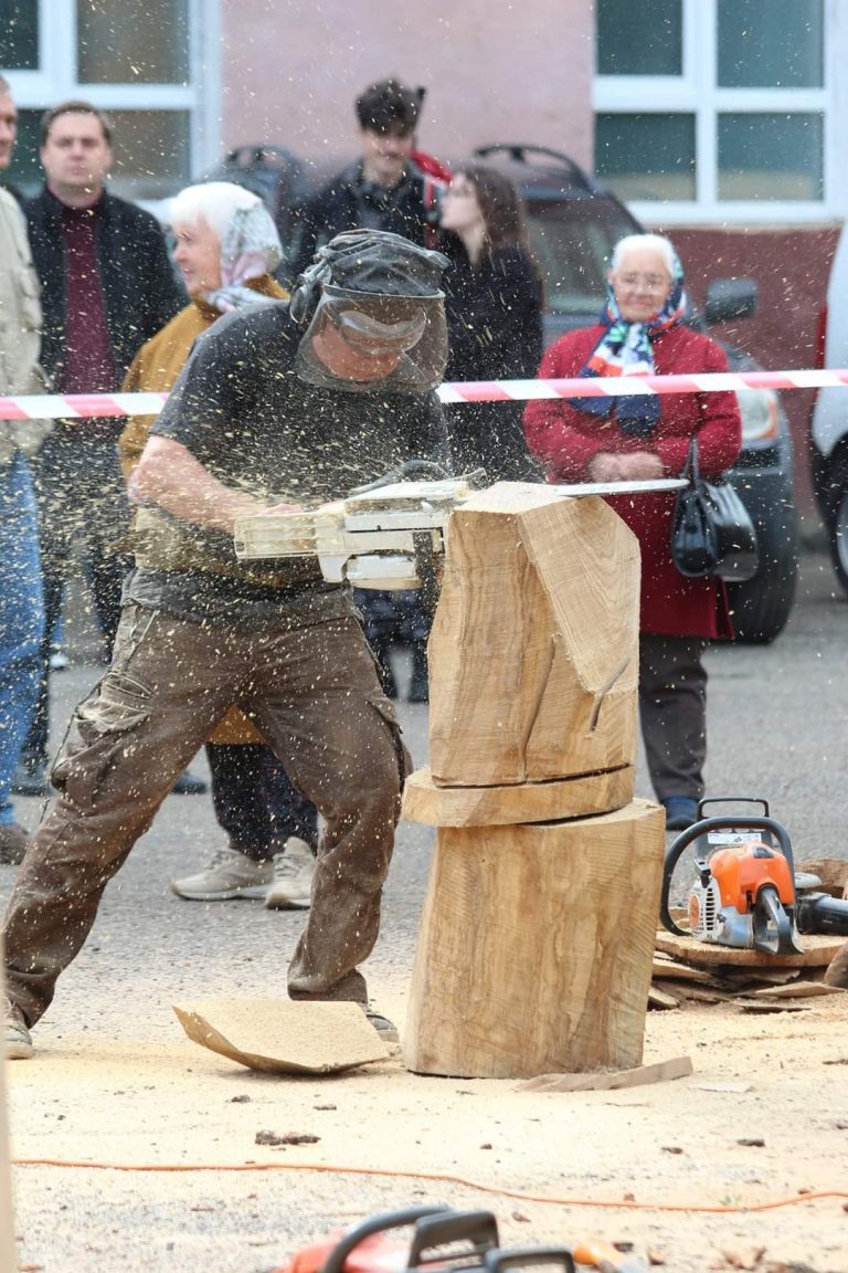 У Бурштині під час фестивалю зібрали понад 60 тисяч для ЗСУ 10 FB IMG 1664098324651