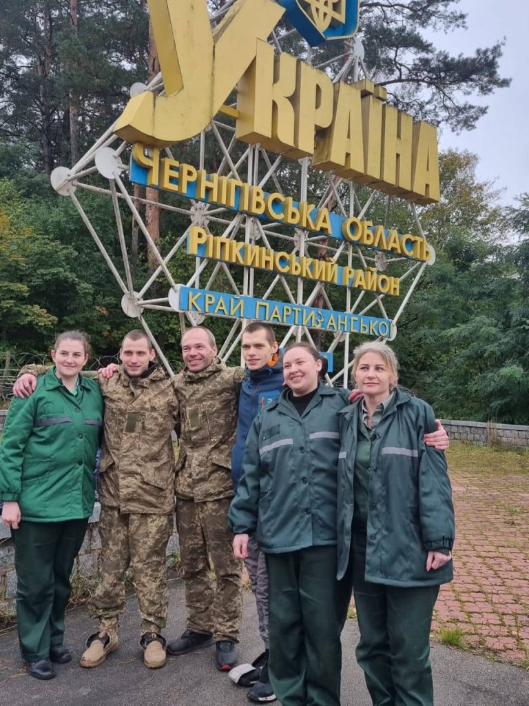 Україна звільнила чотирьох морпіхів і двох цивільних з полону 6 photo1664449320