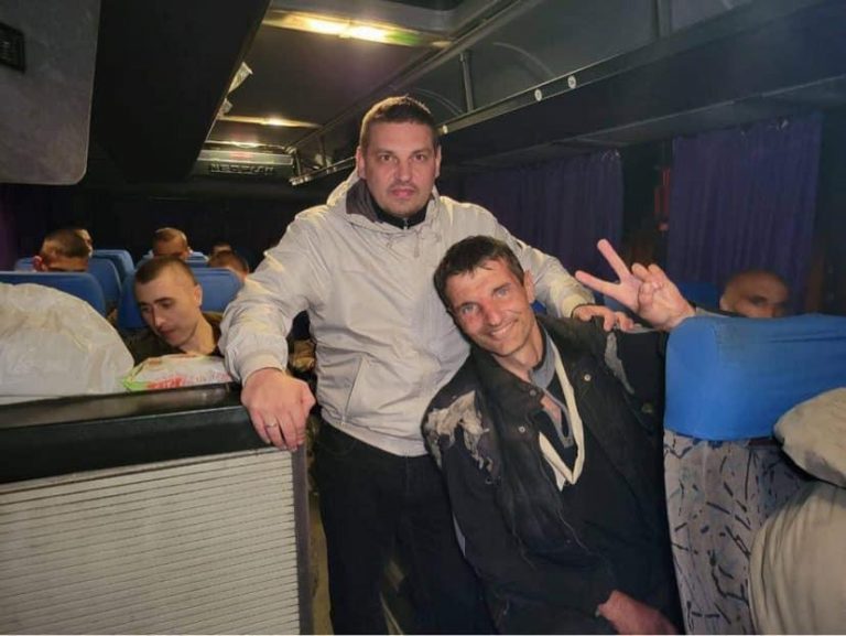 На їжу давали 30 секунд: звільнений з полону Михайло Діанов розповів, як окупанти поводяться з полоненими 5 На їжу давали 30 секунд: звільнений з полону Михайло Діанов розповів, як окупанти поводяться з полоненими
