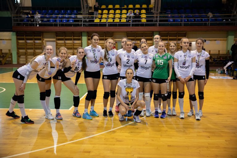 ВОЛЕЙБОЛ, “Університет-ПНУ” та “Олімпія-ДЮСШ №2” представлять Прикарпаття у чемпіонатах України 7 309164931 427731402781028 7546552477519122221 n