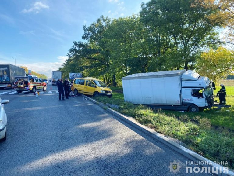 Двоє жителів Тернопільщини травмувалися в аварії, яка трапилася на Хмельниччині 8 309477450 543917921072889 4854322274371024124 n