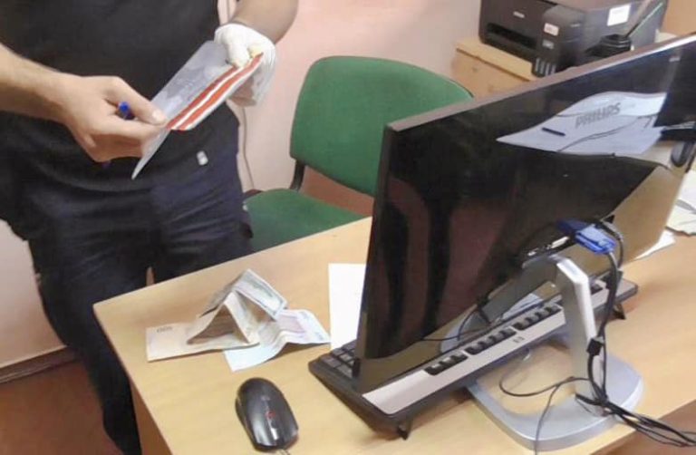 Прикарпатець намагався підкупити поліцію, щоб не платити штраф за водіння напідпитку 11 310451374 158701310137440 7945598195927505882 n