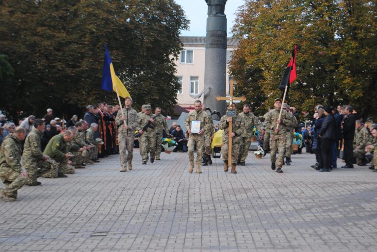 Вічна пам'ять! На Рогатинщині попрощалися із загиблим Героєм Віктором Осяцким 4 310613934 440092491550554 4392106976962460375 n