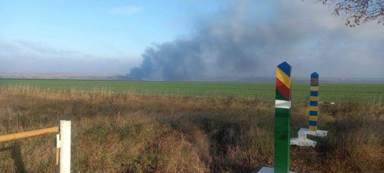 У Молдові впали уламки російської ракети, яку збила українська ППО (ФОТО) 4 У Молдові впали уламки російської ракети, яку збила українська ППО (ФОТО)