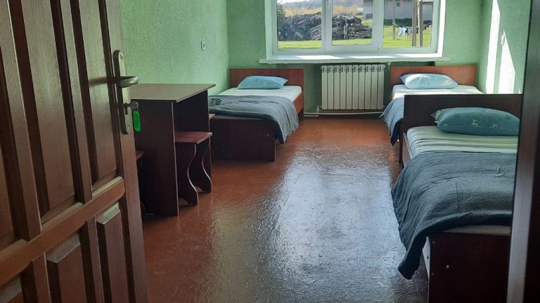 На Тернопільщині відкрили гуртожиток для переселенців (ФОТО) 9 6a052c3c9bca57f5