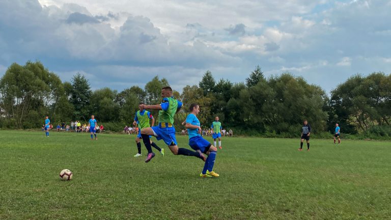 ФУТБОЛ. Чемпіонат Коломийщини: лідери йдуть без втрат (ТАБЛИЦЯ) 2 fk