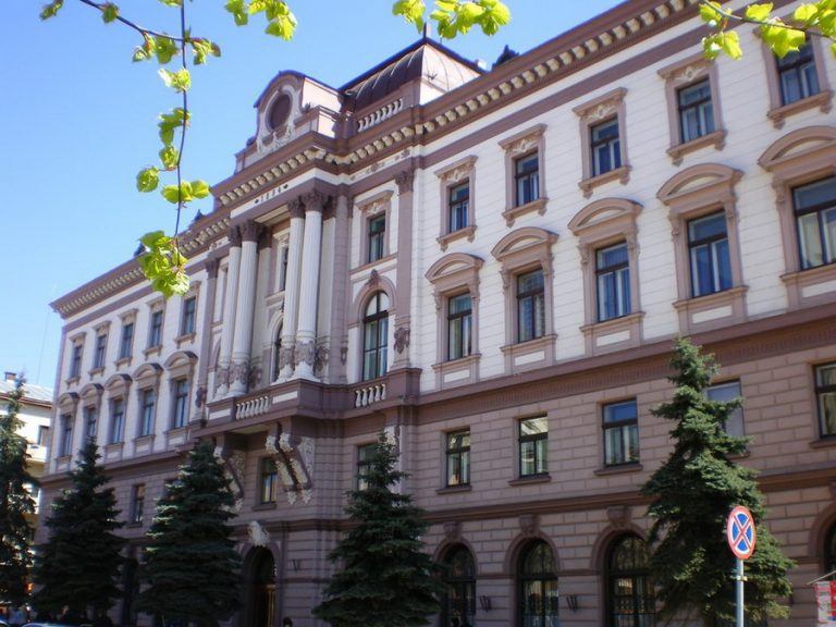 Аналогів в Україні немає: в ІФНМУ відкриють нову освітню програму 8 ifnmu fasad 01