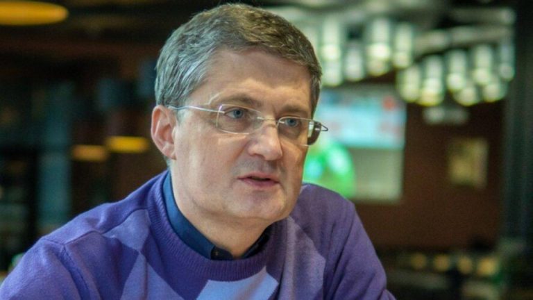Його пісні кращі: Ігор Кондратюк назвав артиста талановитішого за Козловського 11 Його пісні кращі: Ігор Кондратюк назвав артиста талановитішого за Козловського