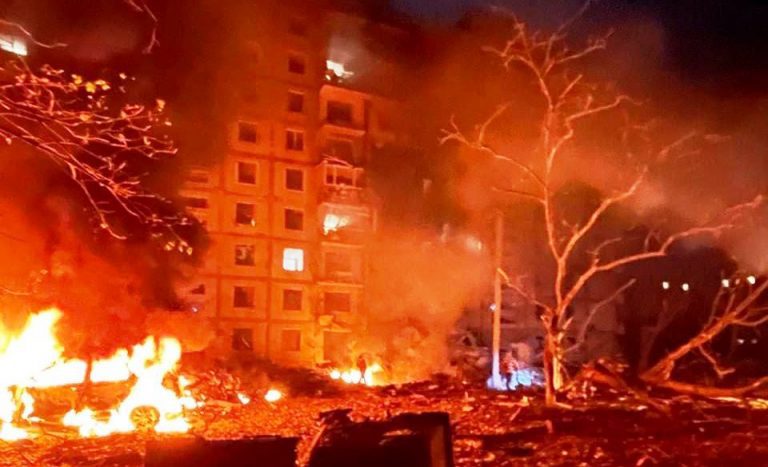 Росіяни двічі за ніч обстріляли Запоріжжя: щонайменше 17 людей загинули (ФОТО) 4 photo 2022 10 09 06 02 58 1