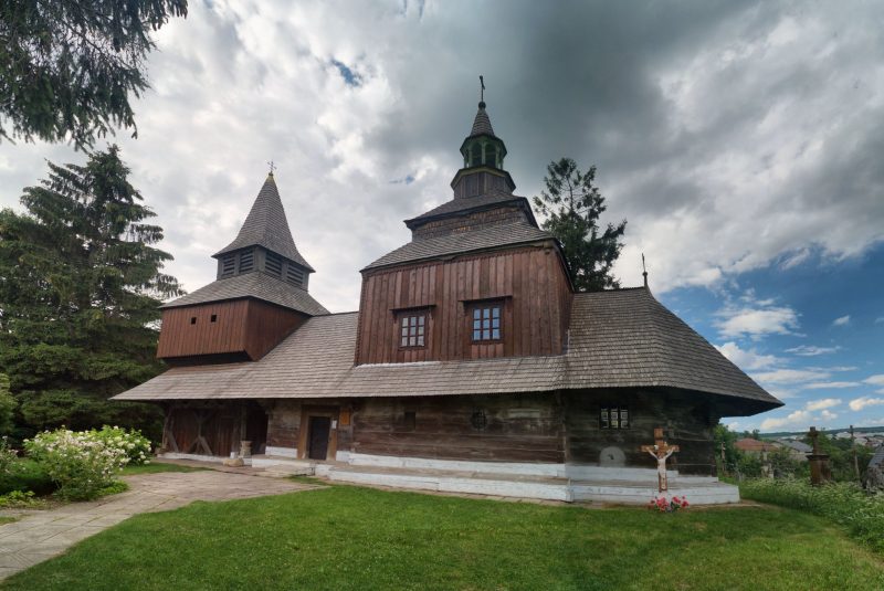 Побудований в 1598 році: у Рогатині є один з найгарніших і найдавніших дерев'яних храмів України (ФОТО)