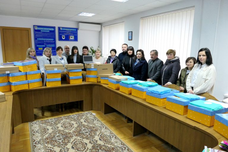 У Тисменицькій громаді школи отримали сучасні ноутбуки та канцтовари (ФОТО) 8 315454728 523308449666241 2115527940640989038 n