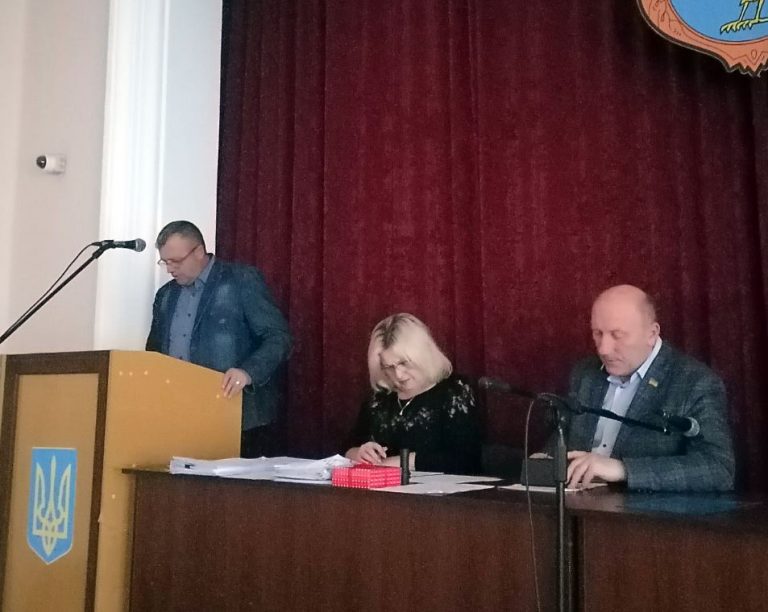Залежить від періоду і складності виконання: у Бурштині встановили тарифи на копання могили