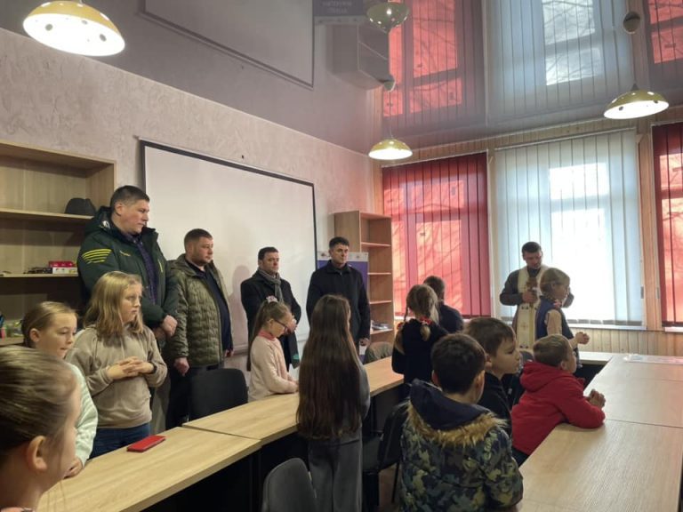У резиденції священника: у Вигоді відкрили соціальний простір для переселенців (ФОТО)
