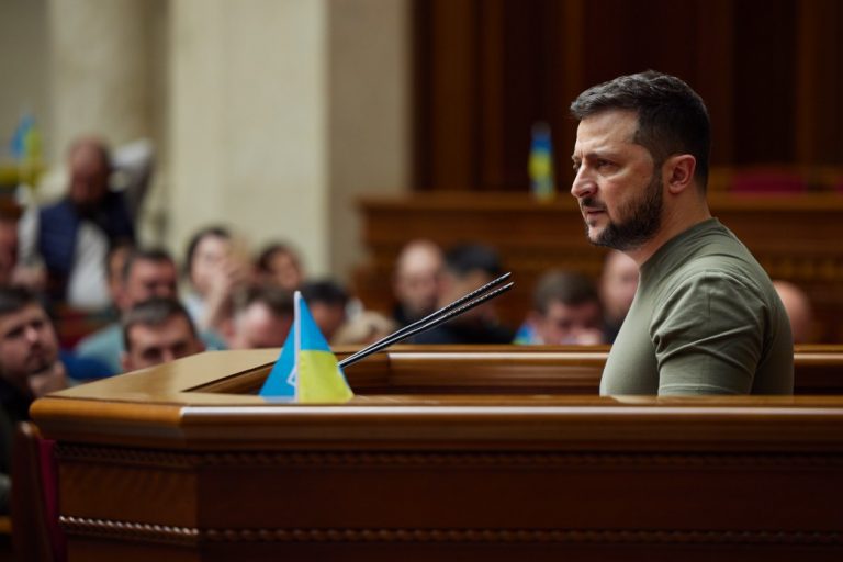 Виборів не буде: Зеленський представив план стійкості у Верховній Раді 2 Виборів не буде: Зеленський представив план стійкості у Верховній Раді