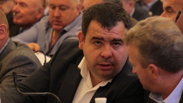 Втік за кордон 26 лютого: на Львівщині депутата від "ЄС" позбавили мандата
