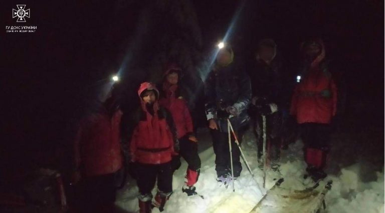 У горах травмувався турист, допомагали прикарпатські рятувальники (ФОТО) 8 FB IMG 1668927349429