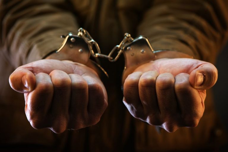 Жителя Надвірнянщини судитимуть за збут канабісу 5 b7b1c4cbf8980e2f78d5e5d8dff72c9f