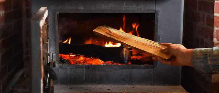 wood stove fireplace 1 731x311 1
