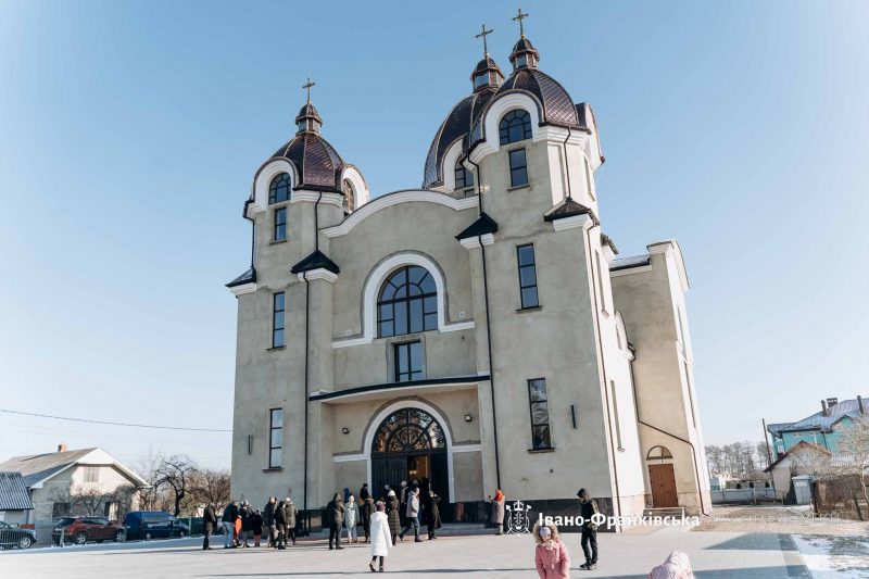 На свято Миколая: Митрополит Володимир освятив новий храм у Чернієві (ФОТО)