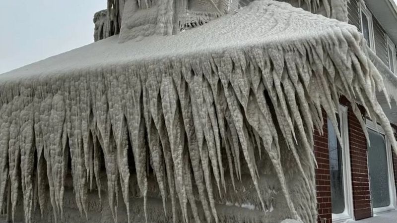 США та Канаду накрили сильні морози й снігопади: відомо про 23 загиблих (ФОТО)